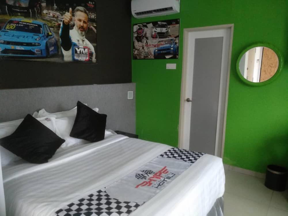 Hype Motorsports Hotel Port Dickson Eksteriør bilde